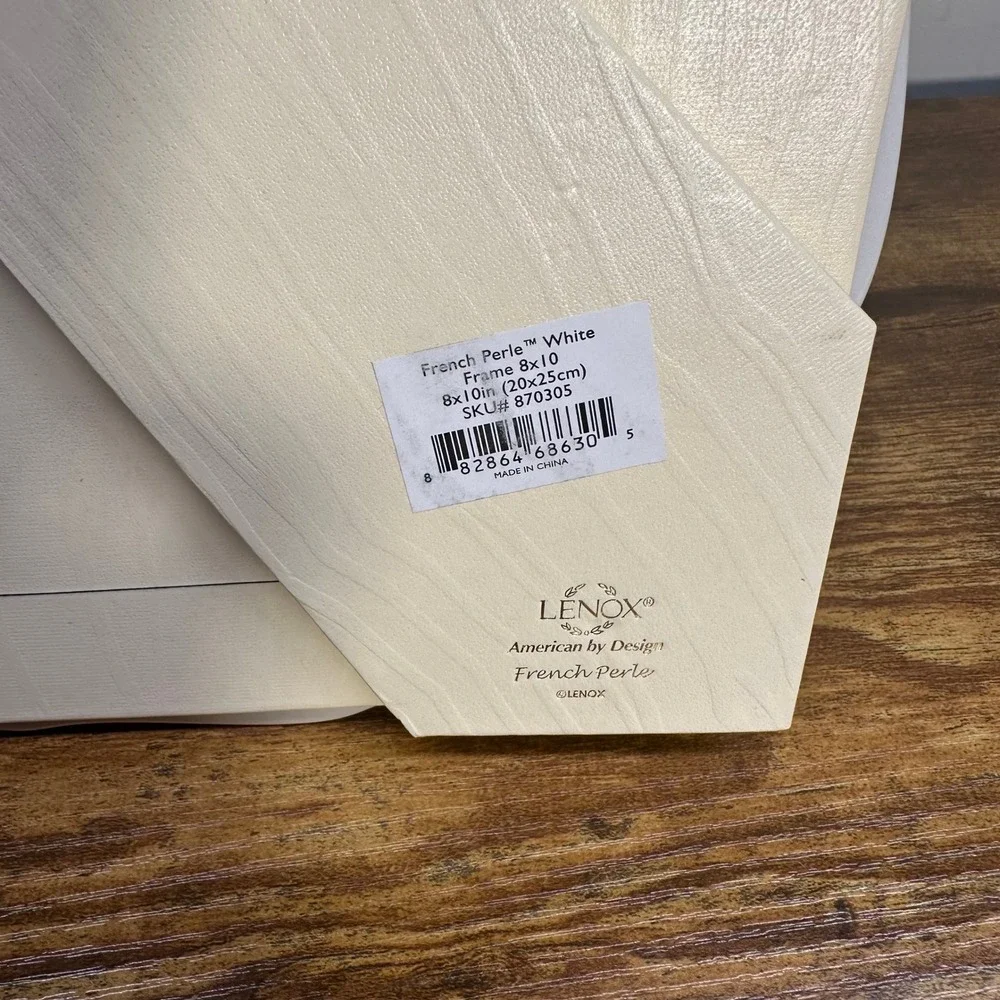 Lenox French Perle White Stoneware 8x10‎ Picture Frame Scalloped Beaded 870305